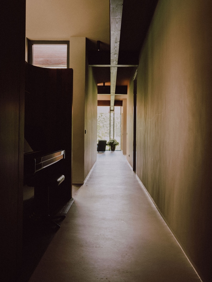 Tom Kneepkens Architect设计的森林别墅Forest Villa MB
