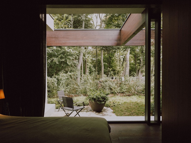 Tom Kneepkens Architect设计的森林别墅Forest Villa MB
