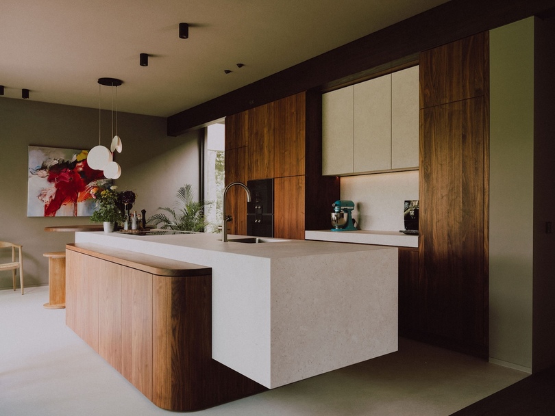 Tom Kneepkens Architect设计的森林别墅Forest Villa MB