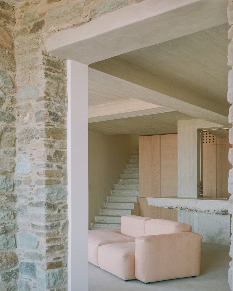Kelly Spanou 重新设计的极简住宅 House in Tinos