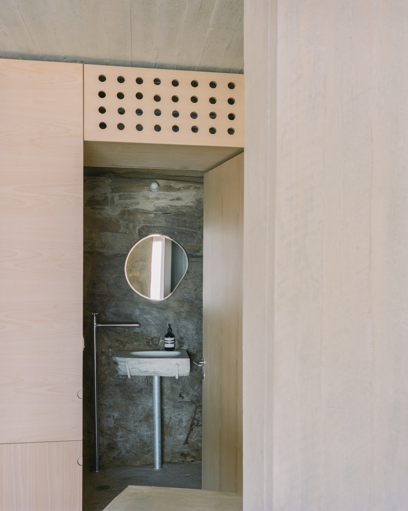 Kelly Spanou 重新设计的极简住宅 House in Tinos