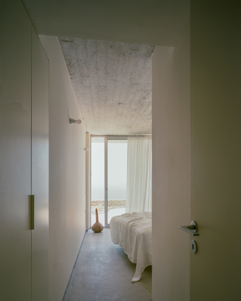 Kelly Spanou 重新设计的极简住宅 House in Tinos