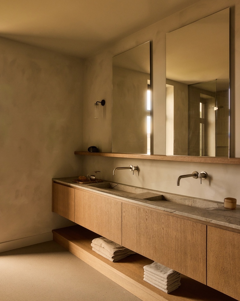 REFINED Interior Design 设计的极简住宅 Residence Uden