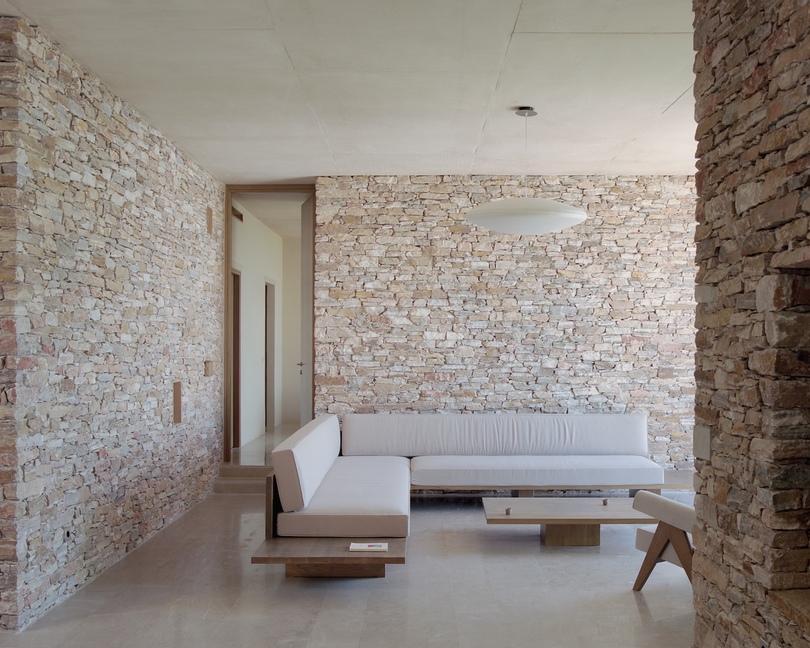 希腊 Sifnos Fysika 住宅|隐于梯田之下的极简建筑设计