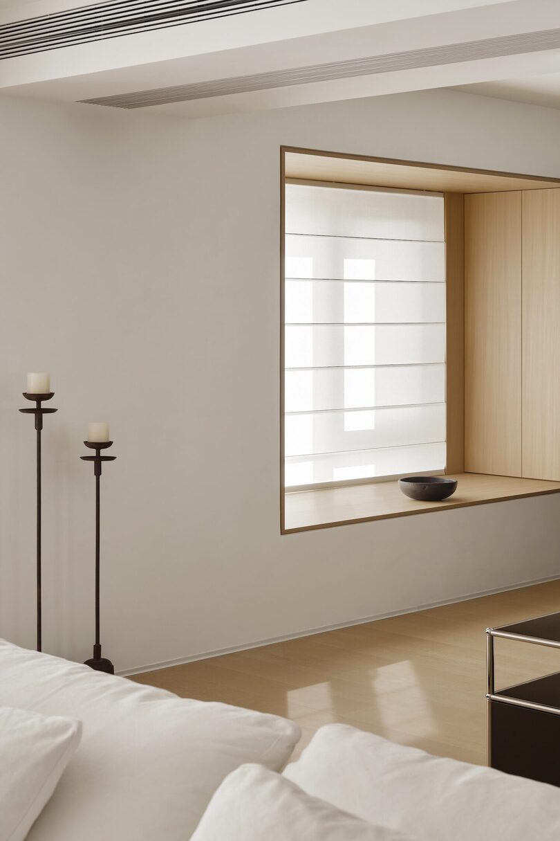 Zouhe Space Design 设计的极简住宅 Su Residence