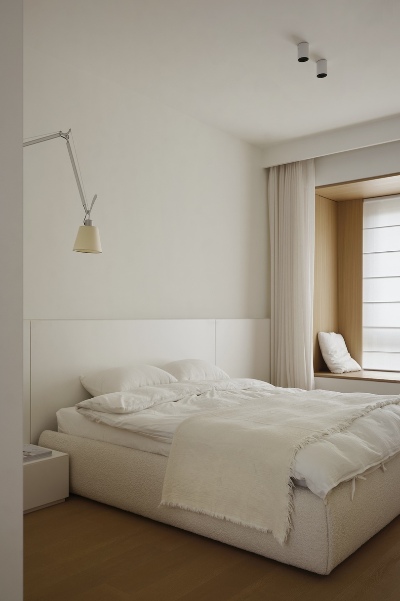 Zouhe Space Design 设计的极简住宅 Su Residence