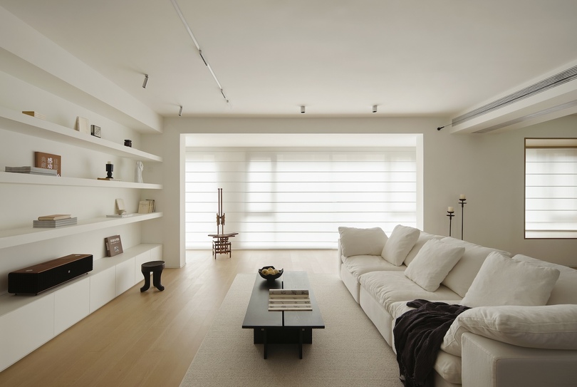 Zouhe Space Design 设计的极简住宅 Su Residence