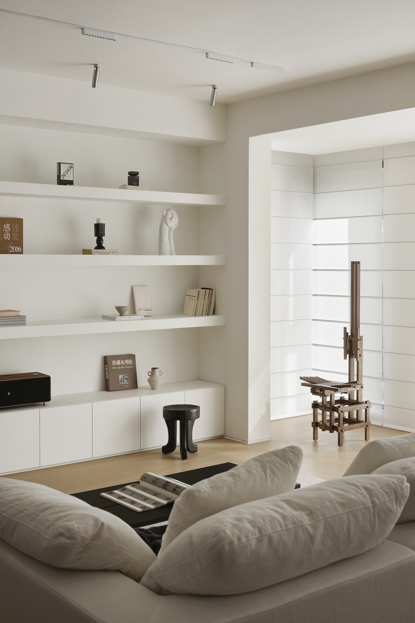 Zouhe Space Design 设计的极简住宅 Su Residence