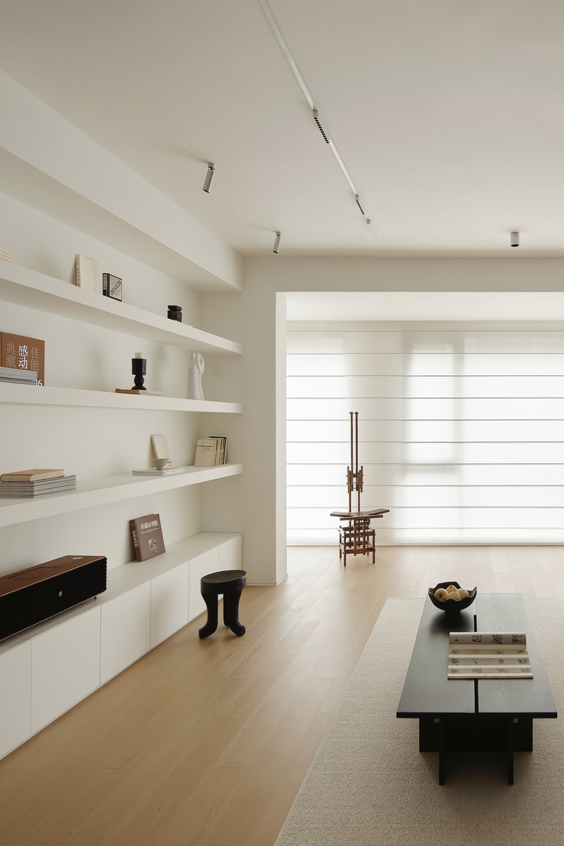 Zouhe Space Design 设计的极简住宅 Su Residence