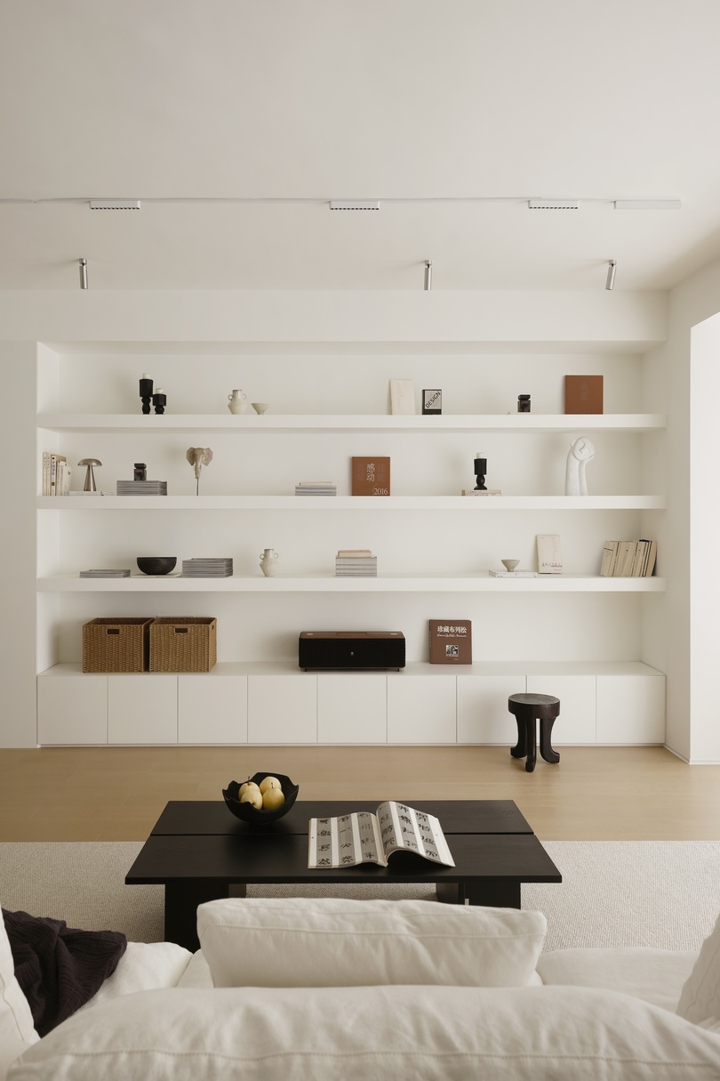 Zouhe Space Design 设计的极简住宅 Su Residence