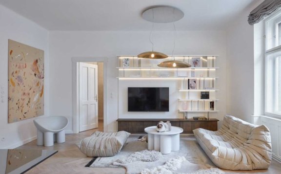 Malfinio设计改造的百年公寓EO7 Apartment