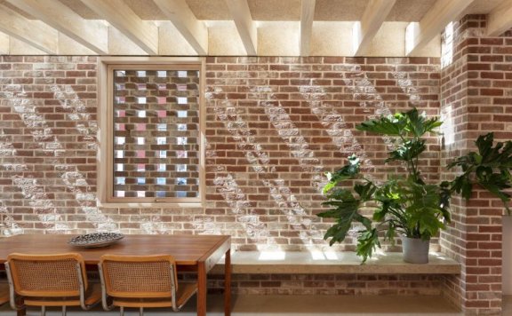 由McMahon Architecture设计的极简住宅Leyton House