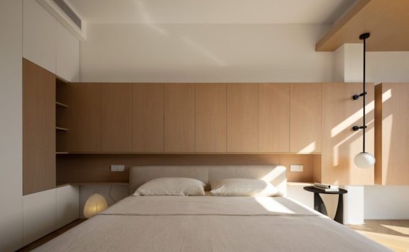 Jingyu Space Research Laboratory设计的极简住宅Triplex Villa