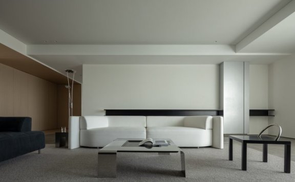 BETWEEN DESIGN设计的极简公寓Waterfront Apartment