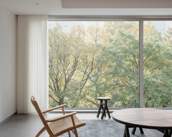 Jiang Jie Design设计的极简住宅Dongfang Runyuan Residence