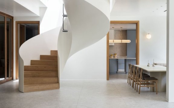 由Karina Kreth Architects设计的极简住宅MG House