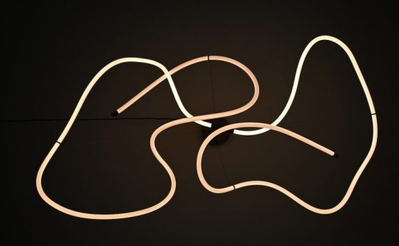 由101 Copenhagen设计的幽灵吊灯Ghost Chandelier