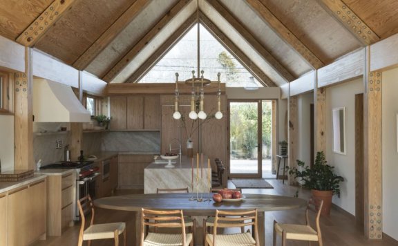 由Oza Sabbeth Architects设计的极简住宅Ditch Plains