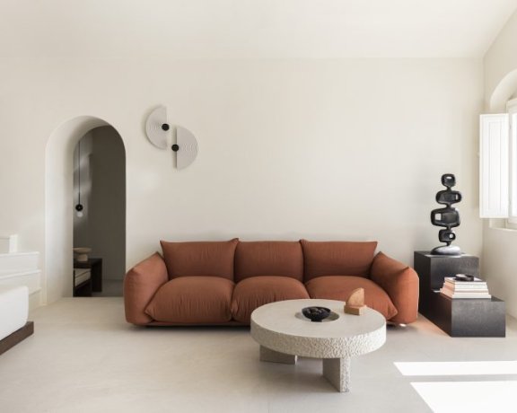 Kapsimalis Architects设计的极简住宅Summer House in Oia