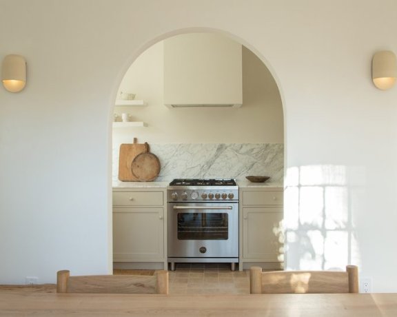 Ceramicah首次推出设计极简的壁灯Tera Sconce