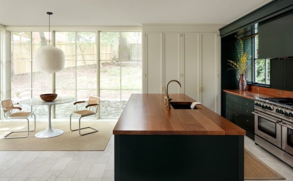 由Studio Bower设计的简约住宅Solit-Garreau Residence