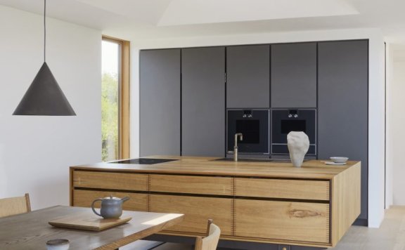 由Henning Larsen设计的极简主义别墅Tisvilde