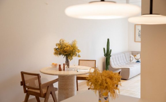 Studio Cent Soixante设计的极简主义公寓Riviera