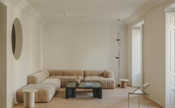 由Plantea Estudio设计的极简主义住宅Casa DH