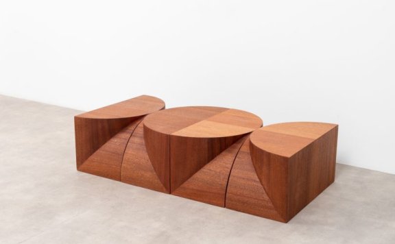 Rino Claessens设计的极简主义系列Stacked Formations