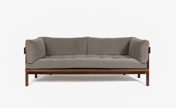 Thom Fougere设计的极简风格的沙发Mjölk Arm Sofa