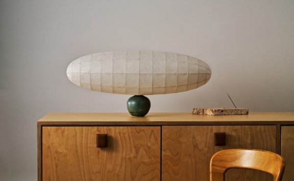 Steffany Trần设计的极简主义灯饰系列Rễ Cây