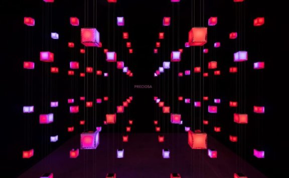 捷克水晶品牌:Preciosa Lighting在迪拜设计周大放异彩