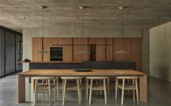 由5 Sólidos与Studiokp2设计的极简住宅Casa Haras