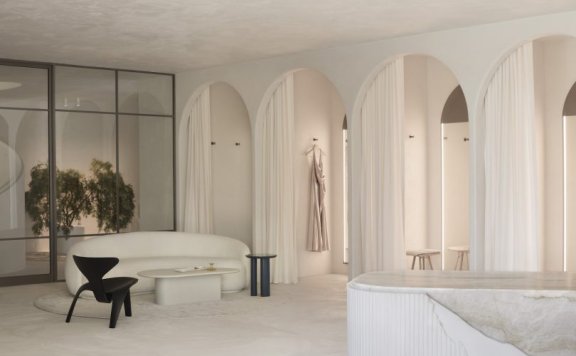 由Lot 1设计的极简主义空间Elle