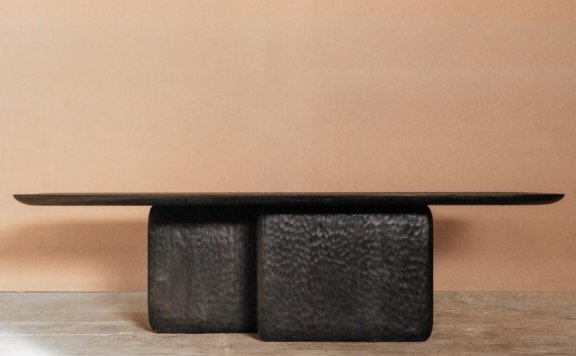 Dennis Kaiser设计的极简餐桌Darling Dining Table