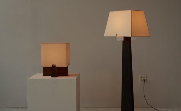Studio Nicholas Obeid设计的极简台灯Lucie Table Lamp