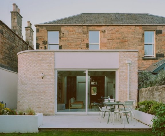 Pend Architects设计的极简主义住宅Catalog House