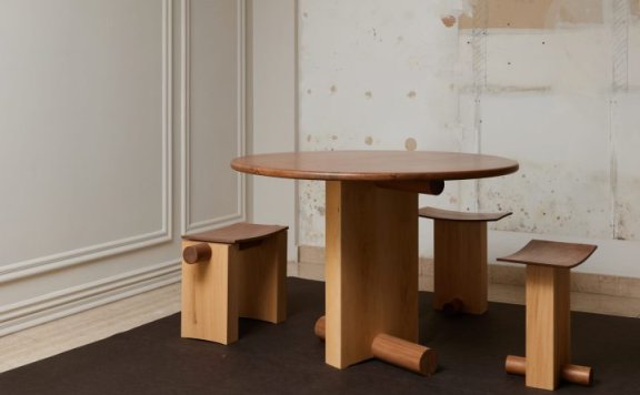 Taller Posible设计的极简座椅Banco Doble Tronco