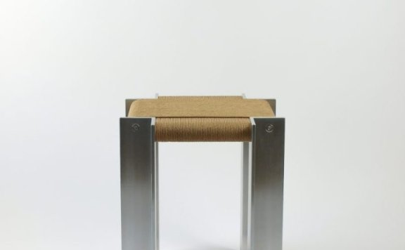 Lucas Cambier设计的简主义风格凳子L4 Stool
