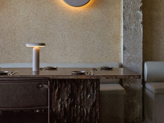 WENTZ设计的极简灯具Fungi Mini Portable Lamp