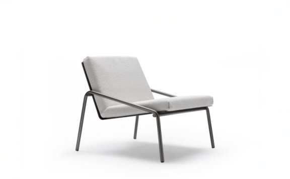 意大利家具品牌:Giacomo Moor设计的Living Divani休闲椅