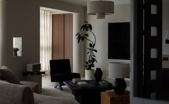 OneHouse Design设计的极简住宅Living by the Mountains