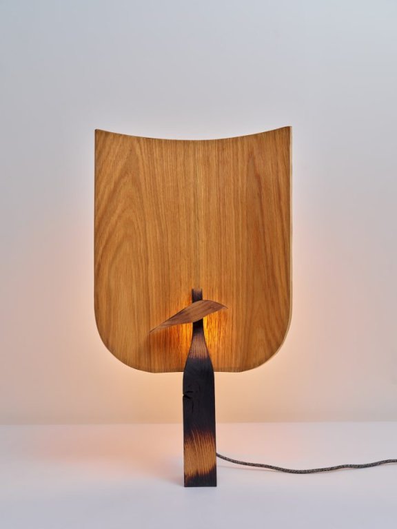 由Yoon Shun设计的极简主义灯具Shade 06