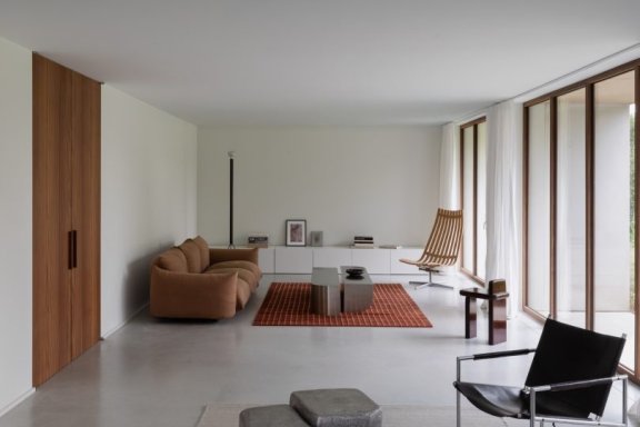 Max Luciano Geldof设计的极简主义住宅Sint-Amands