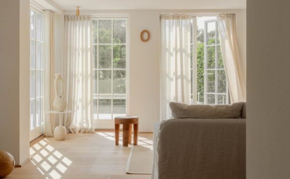 由Norm Architects设计的极简主义住宅Strandgården