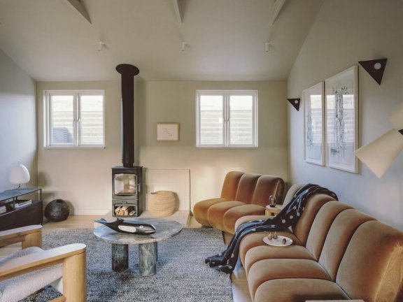 Architecture for London设计的极简住宅Dorset Beach House