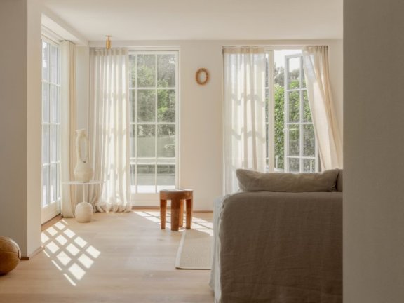 由Norm Architects设计的极简主义住宅Strandgården