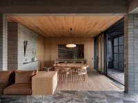 Roberts Gray Architects设计的极简住宅S.K.I. House