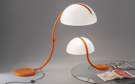 Serpente 灯具以大胆的橙色庆祝其诞生 60 周年