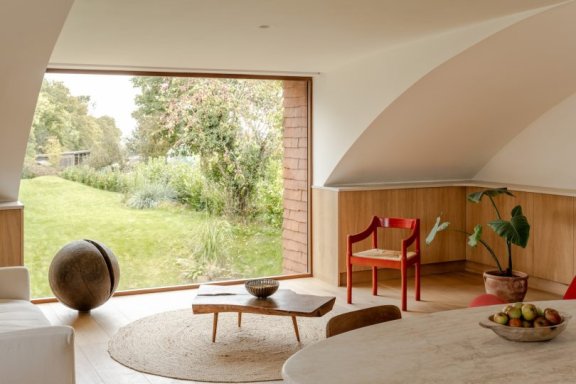 由Templeton Ford设计的极简主义住宅Clay Rise